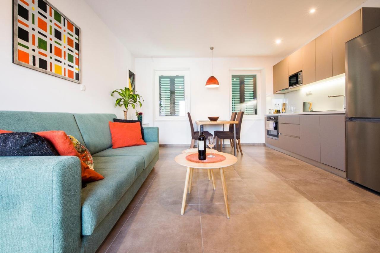 Memento - In The Heart Of Old Town Apartment *